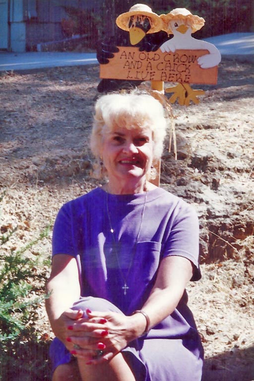 600 009 Mom in front of lake house