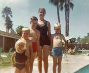 300 010 Mom, Bob, Rick, Randy, Laurie in Palm Springs