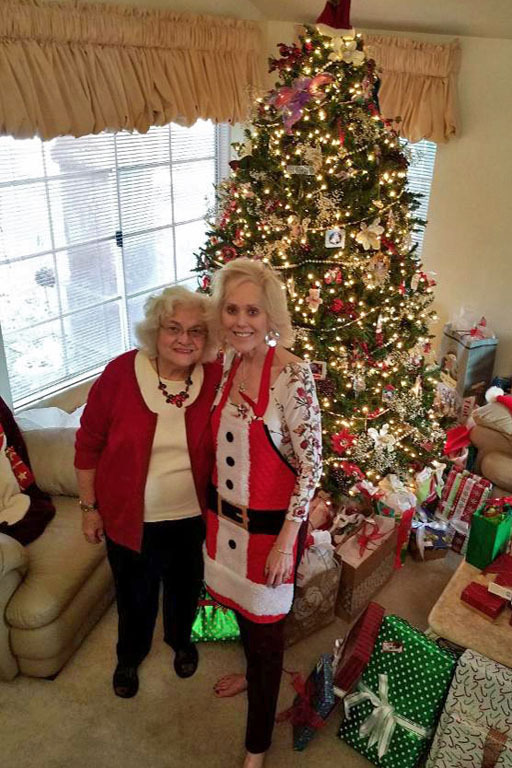 Friends & Family - 0012 MomAndJill