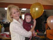 Friends & Family - 0077 Noni - PA290141