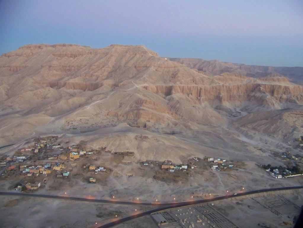 1805 - Egypt - Ballooning - 100_3860