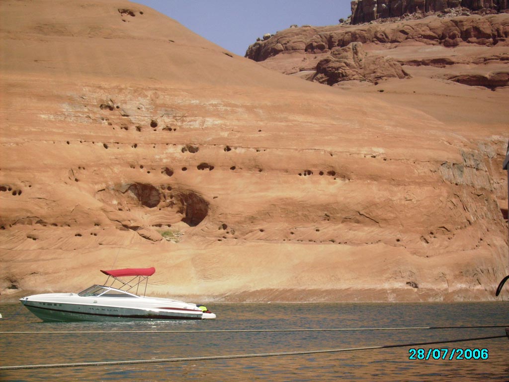 Lake Powell and Santana 113